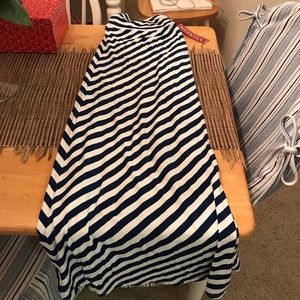 NWT Merona brand XL navy and white chevron skirt